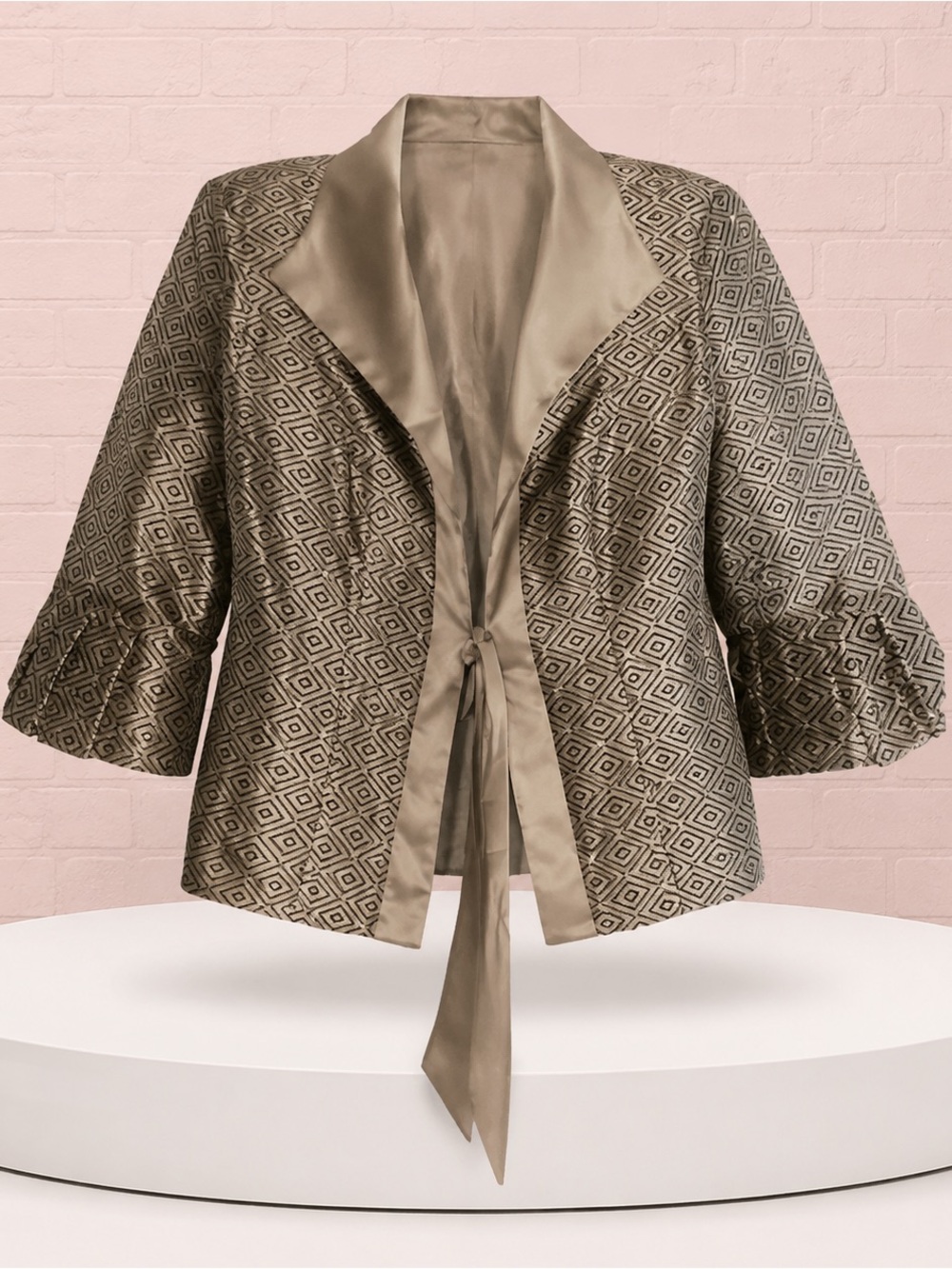 R&M Richards 16W Gold Geometric Brocade Satin Tie Evening Jacket embellished